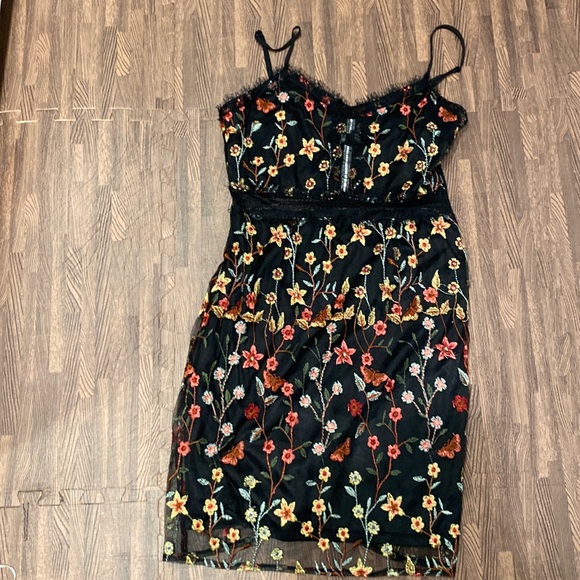 Embroidered slip dress. SZ m - Picture 1 of 7